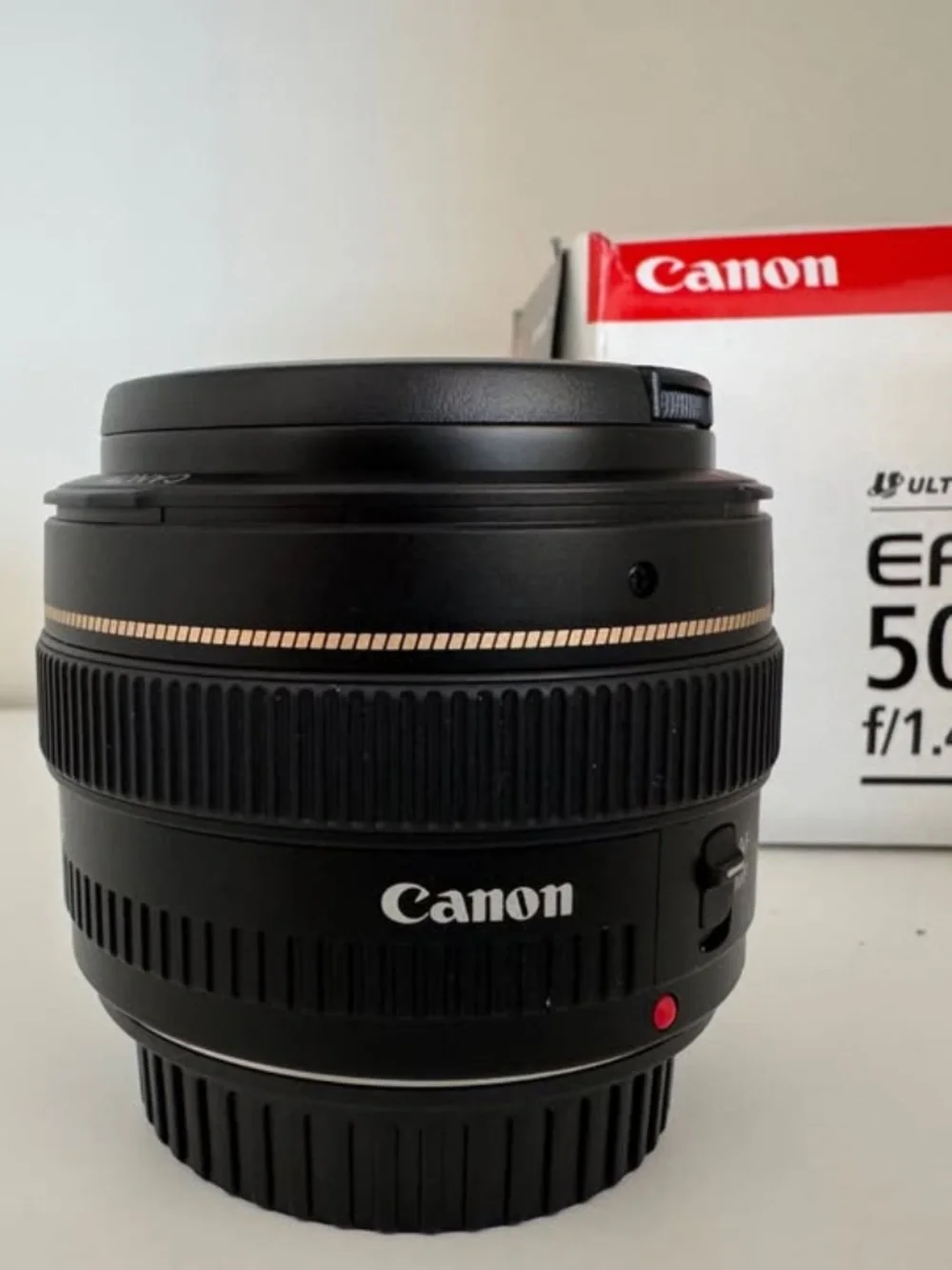 Canon EF 50mm F/1.4 USM Sharp Prime Lens for Canon SLR Cameras